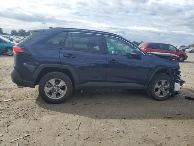 2T3P1RFV8RW453035 - 2024 TOYOTA RAV4 XLE BLUE photo 3
