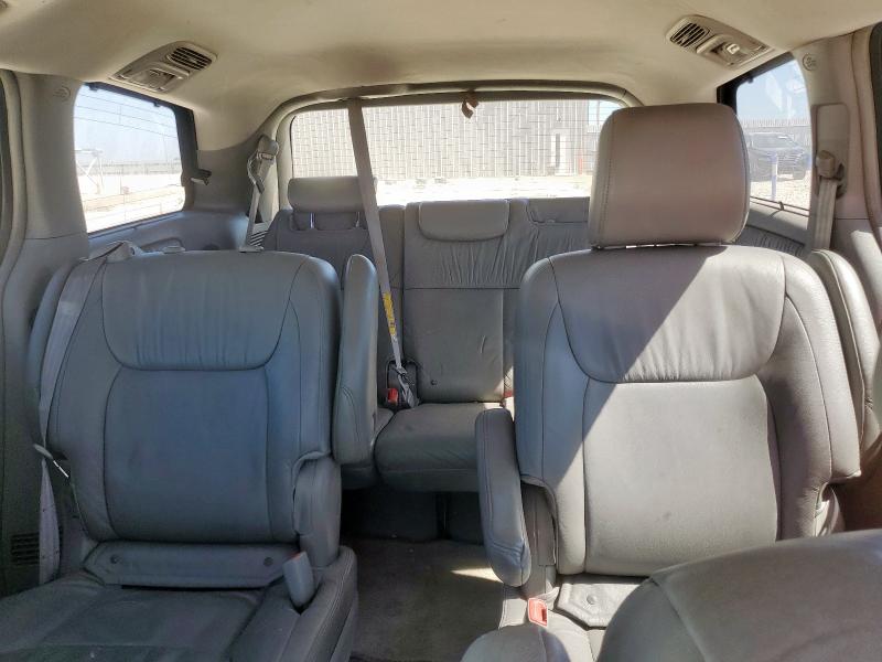 5TDYK4CC3AS294874 - 2010 TOYOTA SIENNA XLE SILVER photo 10