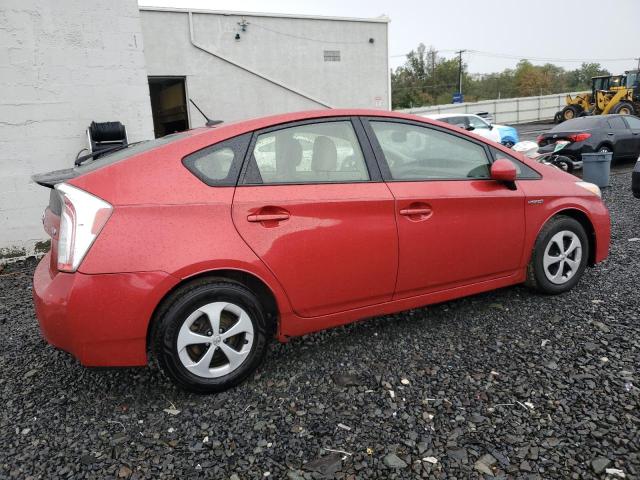 JTDKN3DU0C1549222 - 2012 TOYOTA PRIUS RED photo 3