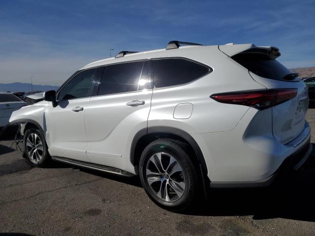 5TDHZRBH9NS170989 - 2022 TOYOTA HIGHLANDER XLE WHITE photo 2
