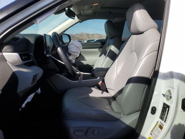 5TDHZRBH9NS170989 - 2022 TOYOTA HIGHLANDER XLE WHITE photo 7