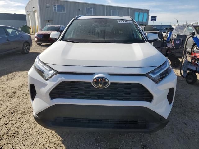 2T3R1RFV0RC478652 - 2024 TOYOTA RAV4 XLE WHITE photo 5