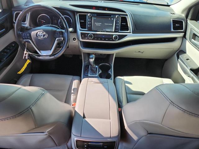 5TDJZRFH2KS565510 - 2019 TOYOTA HIGHLANDER SE Beyaz fotoğraf 8