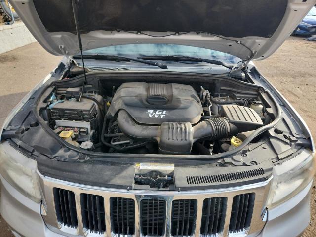 1J4RS4GG5BC545215 - 2011 JEEP GRAND CHER LAREDO Сріблястий фото 12