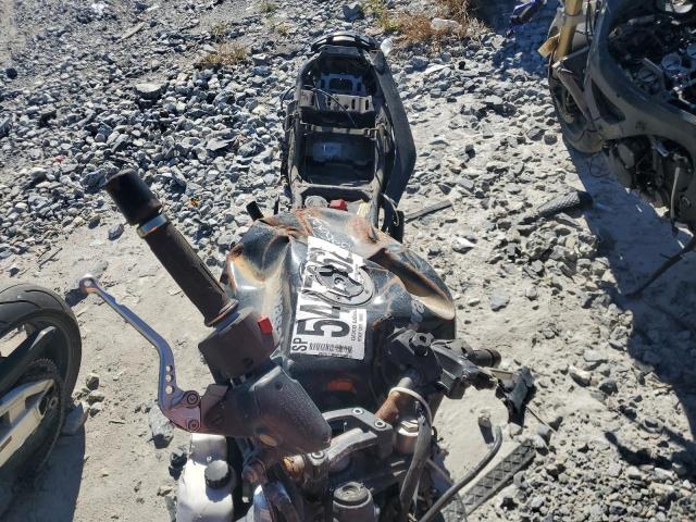 JKAEXEC14ADA48742 - 2010 KAWASAKI EX650 C Negro foto 5