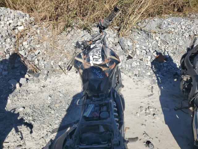 JKAEXEC14ADA48742 - 2010 KAWASAKI EX650 C Negro foto 6