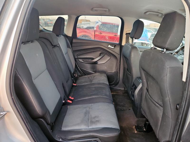 1FMCU9GD0JUB93710 - 2018 FORD ESCAPE SE Argent photo 11