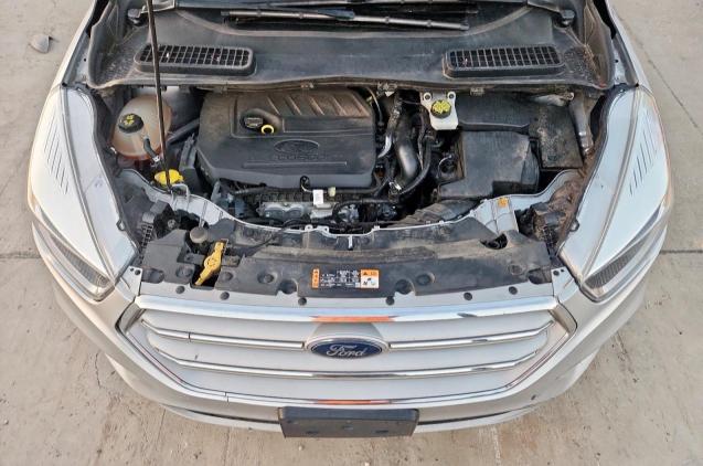 1FMCU9GD0JUB93710 - 2018 FORD ESCAPE SE Argent photo 12