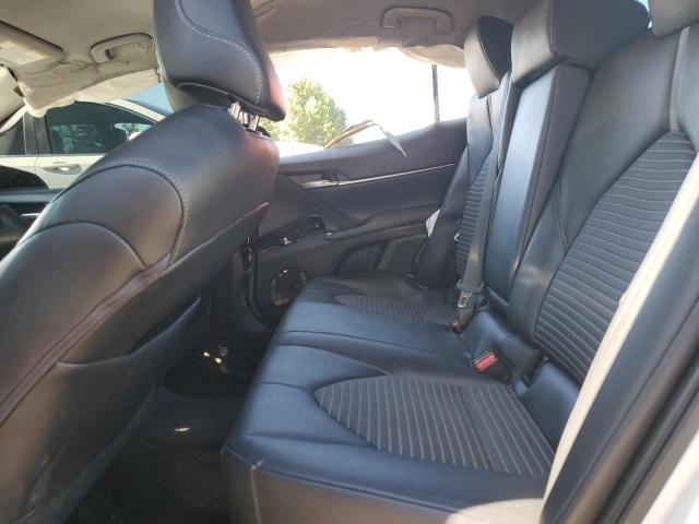 4T1G11AK4MU475534 - 2021 TOYOTA CAMRY SE WHITE photo 10