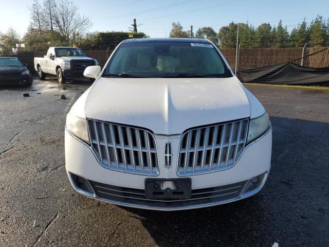 2LMHJ5FR4ABJ03764 - 2010 LINCOLN MKT WHITE photo 5