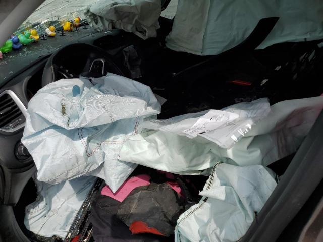 ZACNJBAB8KPJ74701 - 2019 JEEP RENEGADE SPORT Graphite photo 8