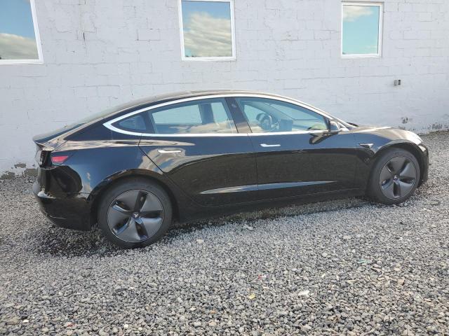 5YJ3E1EAXJF156524 - 2018 TESLA MODEL 3 Siyah fotoğraf 3