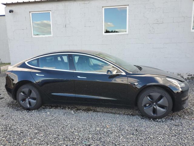5YJ3E1EAXJF156524 - 2018 TESLA MODEL 3 Siyah fotoğraf 4