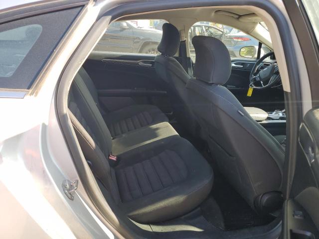 3FA6P0G70HR353963 - 2017 FORD FUSION S ვერცხლისფერი ფოტო 10