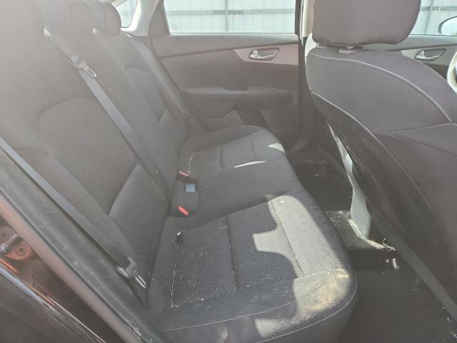 3KPF24AD1KE070579 - 2019 KIA FORTE FE შავი ფოტო 10