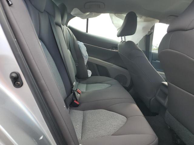 4T1B11HK1KU822752 - 2019 TOYOTA CAMRY L 银色 照片 10