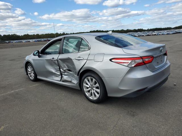 4T1B11HK1KU822752 - 2019 TOYOTA CAMRY L 银色 照片 2