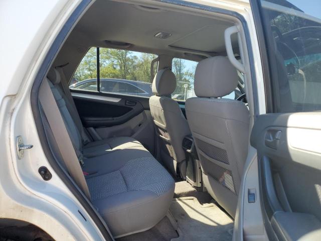 JTEBU14R268057897 - 2006 TOYOTA 4RUNNER SR5 WHITE photo 11