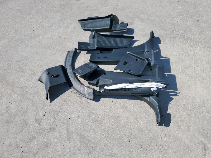 1FM5K8AC7PGC18991 - 2023 FORD EXPLORER POLICE INTERCEPTOR Bicolore photo 13