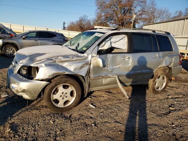 2005 TOYOTA HIGHLANDER LIMITED, 