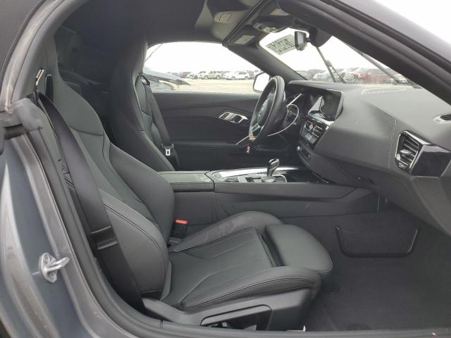 WBAHF3C08SWY40846 - 2025 BMW Z4 SDRIVE30I Արծաթագույն լուսանկար 10