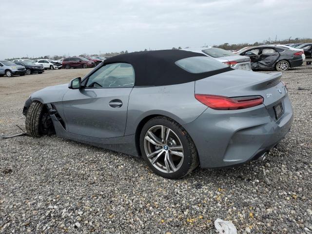 WBAHF3C08SWY40846 - 2025 BMW Z4 SDRIVE30I Արծաթագույն լուսանկար 2