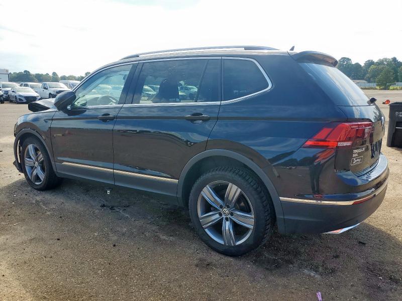 3VV2B7AX6MM151632 - 2021 VOLKSWAGEN TIGUAN SE 黑色 照片 2