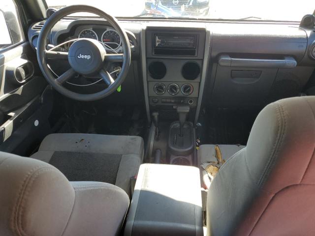 1J4BA3H19AL212698 - 2010 JEEP WRANGLER U SPORT Grün Foto 8