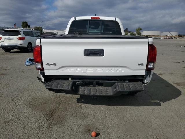 5TFSZ5AN7JX147561 - 2018 TOYOTA TACOMA ACCESS CAB Blanco foto 6