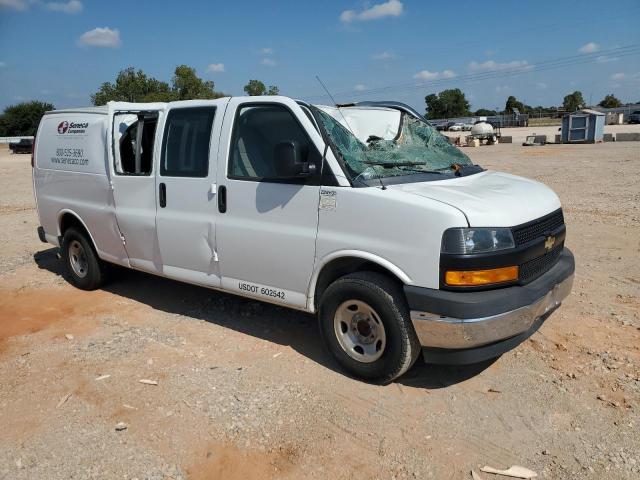 1GCZGHFG9J1344136 - 2018 CHEVROLET EXPRESS G3 Ақ фото 4