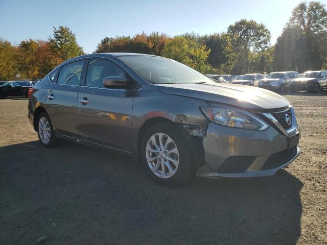 3N1AB7AP4JY287873 - 2018 NISSAN SENTRA S 灰色 照片 4