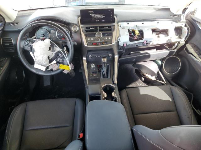 JTJYARBZ6K2133026 - 2019 LEXUS NX 300 BASE 白色 照片 8