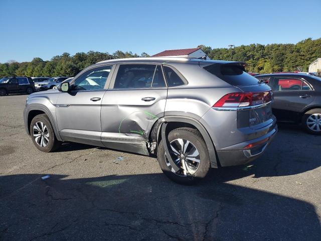 1V2LE2CA5RC238578 - 2024 VOLKSWAGEN ATLAS CROS SE Gris photo 2