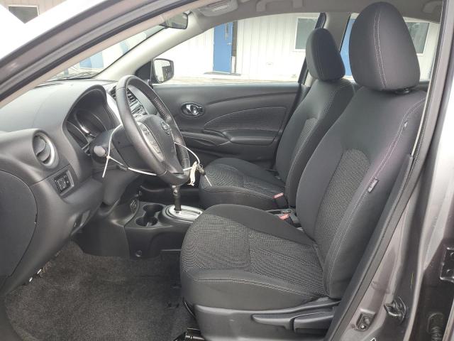 3N1CN7AP9JL833807 - 2018 NISSAN VERSA S ნაცრისფერი ფოტო 7