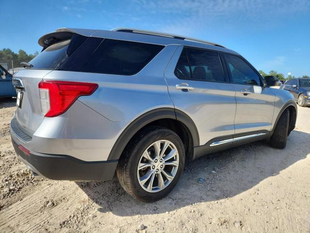 1FMSK7FH4NGA95245 - 2022 FORD EXPLORER LIMITED Сріблястий фото 3
