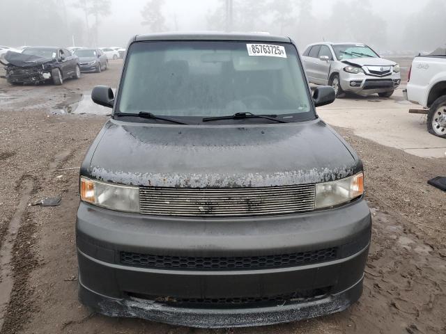 JTLKT334554010009 - 2005 TOYOTA SCION XB GREEN photo 5