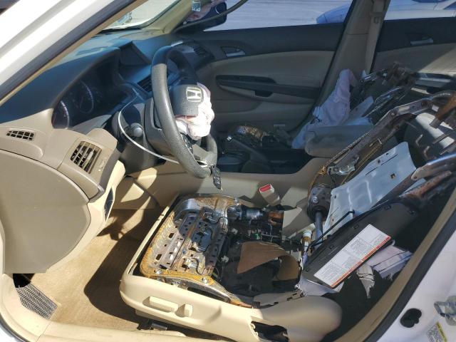 1HGCP26479A198907 - 2009 HONDA ACCORD LXP WHITE photo 7