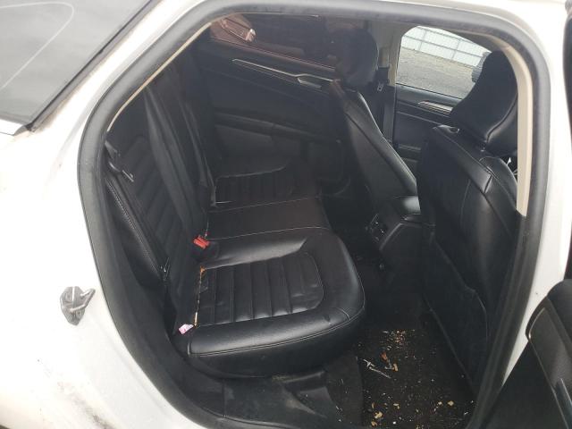 3FA6P0CD2KR117124 - 2019 FORD FUSION SEL WHITE photo 10