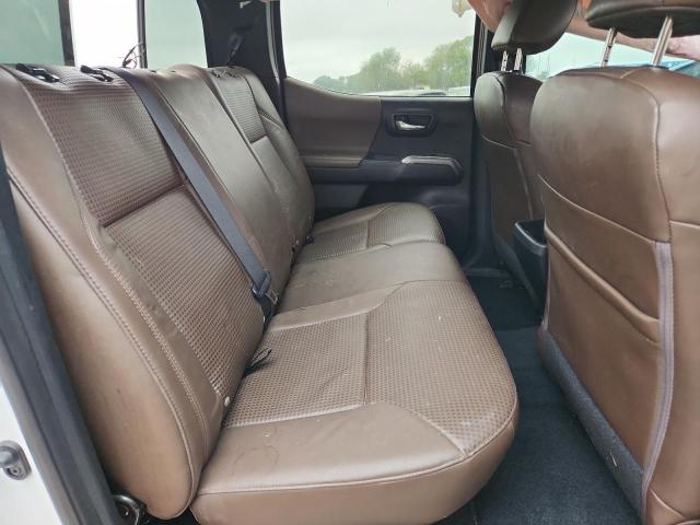 3TMGZ5AN0HM067315 - 2017 TOYOTA TACOMA DOUBLE CAB WHITE photo 10