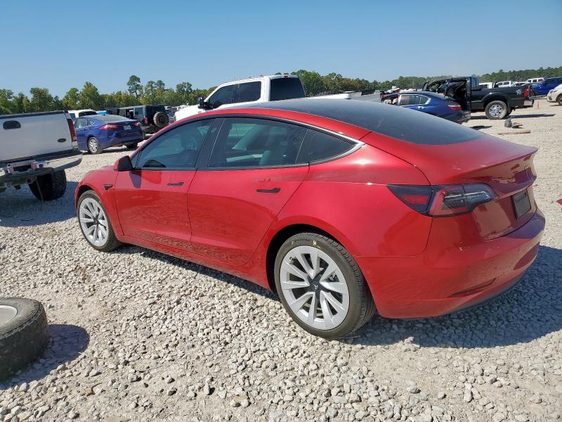 5YJ3E1EA9NF310999 - 2022 TESLA MODEL 3 RED photo 2