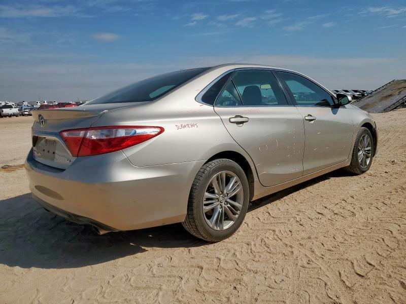 4T1BF1FK3GU556243 - 2016 TOYOTA CAMRY LE SILVER photo 3