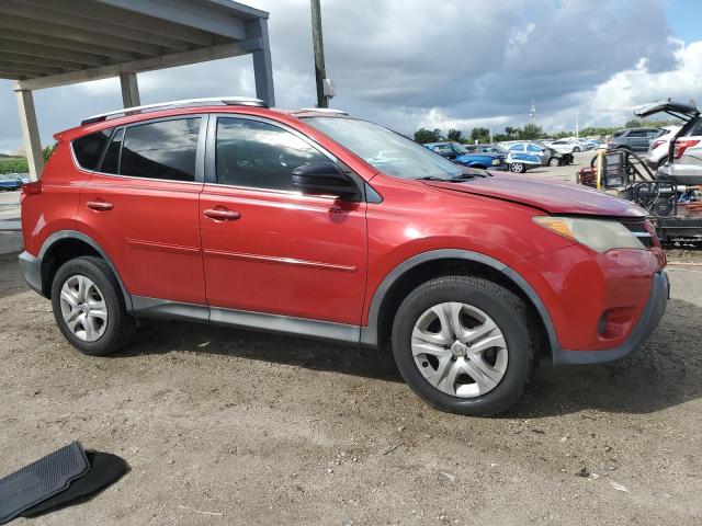 2T3ZFREV2FW205953 - 2015 TOYOTA RAV4 LE RED photo 4