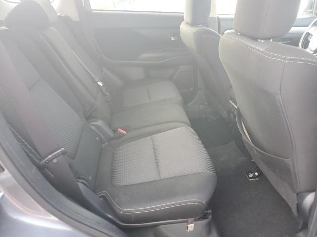 JA4AD3A30HZ053169 - 2017 MITSUBISHI OUTLANDER SE SILVER photo 11