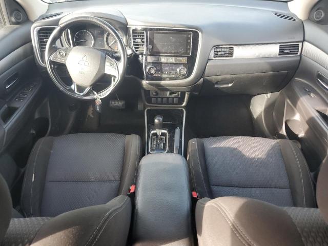 JA4AD3A30HZ053169 - 2017 MITSUBISHI OUTLANDER SE SILVER photo 8