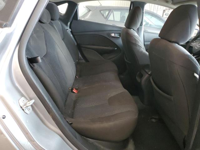 1C3CDFAA0FD300820 - 2015 DODGE DART SE Srebrny zdjęcie 10