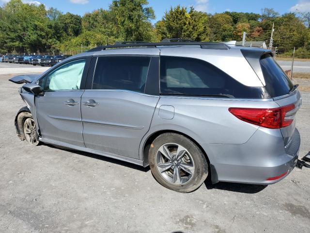 5FNRL6H8XJB006550 - 2018 HONDA ODYSSEY TOURING Күміс фото 2
