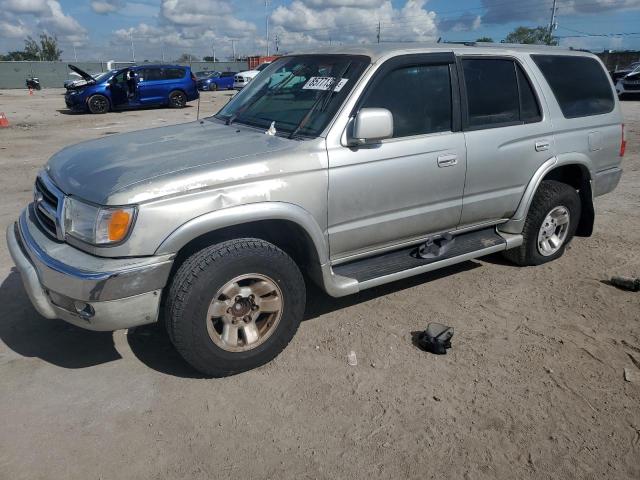 1999 TOYOTA 4RUNNER SR5, 