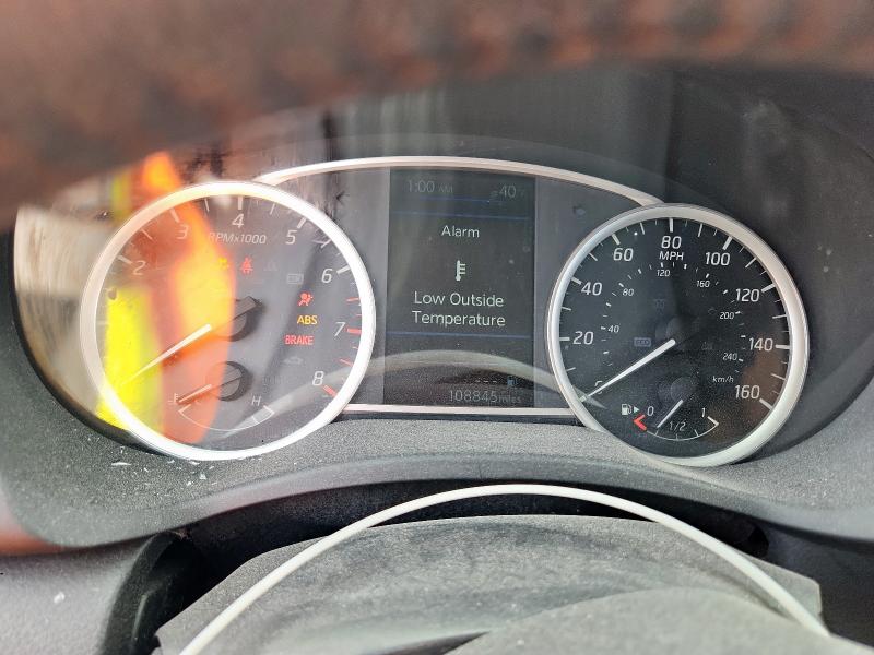 3N1AB7AP2KY443765 - 2019 NISSAN SENTRA S WHITE photo 9