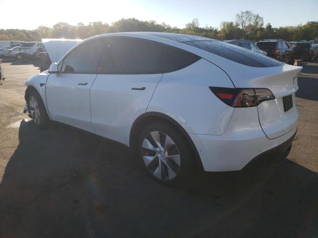 5YJYGDEE2MF211136 - 2021 TESLA MODEL Y WHITE photo 2