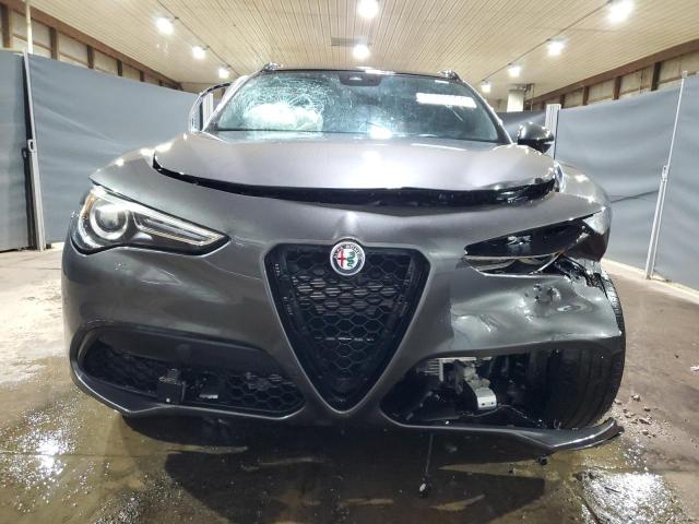 ZASPAKBN7K7C49851 - 2019 ALFA ROMEO STELVIO TI GRAY photo 5